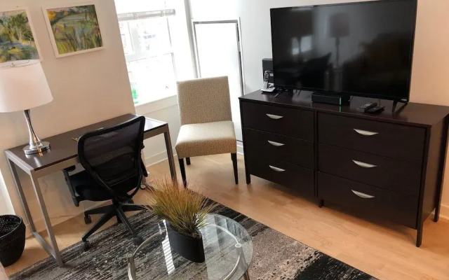 Cook City Suites - 1616 Walnut Street