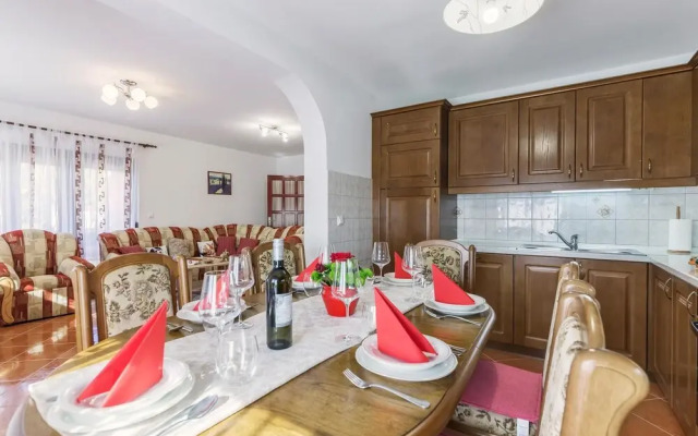 Stunning Apartment in Pula With 3 Bedrooms and Wifi