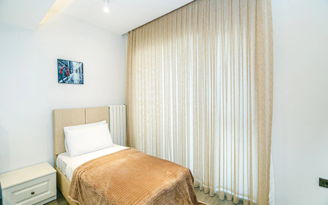 Port Baku Residance room 609 C