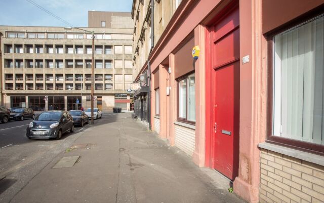 Westend Hydro & SECC Apartment
