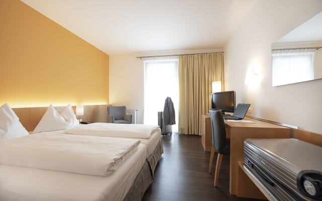 HEINhotel vienna airport