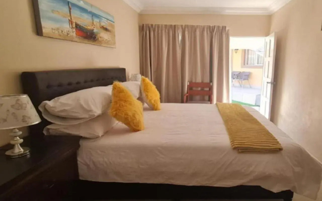 Benoni N12 Hotel