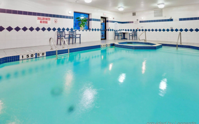 Holiday Inn Express Hotel & Suites Barrie by IHG