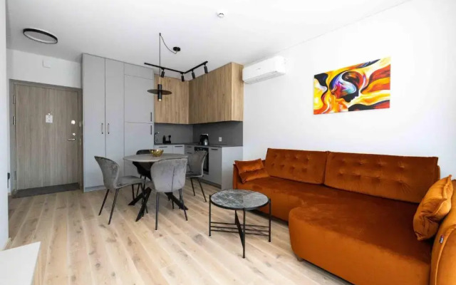 Magic Pines Apartment, By Cohost