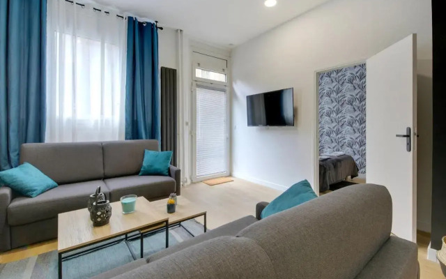 195-Suite Royal in Paris