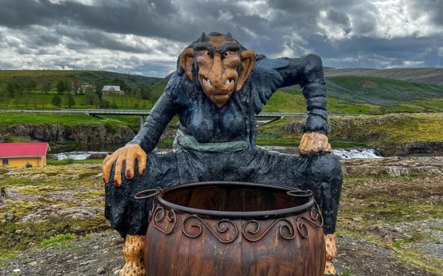 Fossatún Camping Pods & cottages – Sleeping bag accommodation