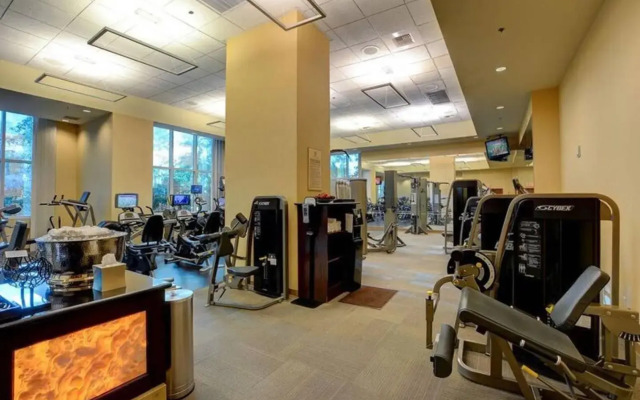 StripViewSuites at Signature