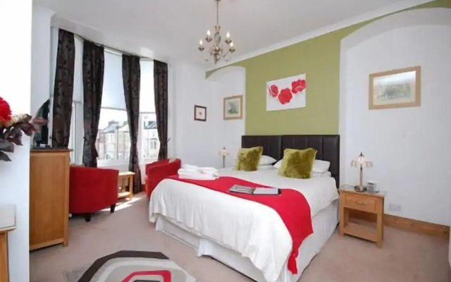 Ellie's Guest House