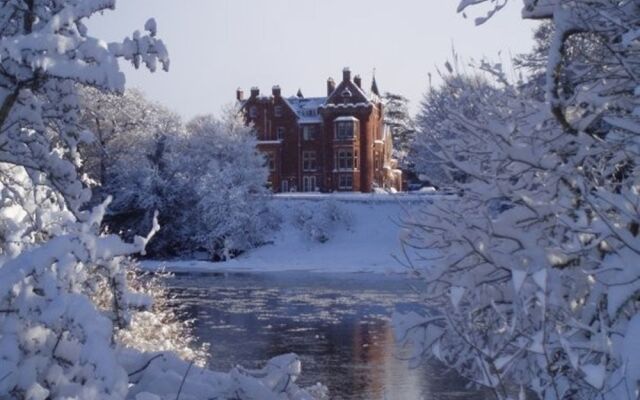 Dryburgh Abbey Hotel