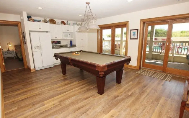 Wellfleet - 6 Br Home