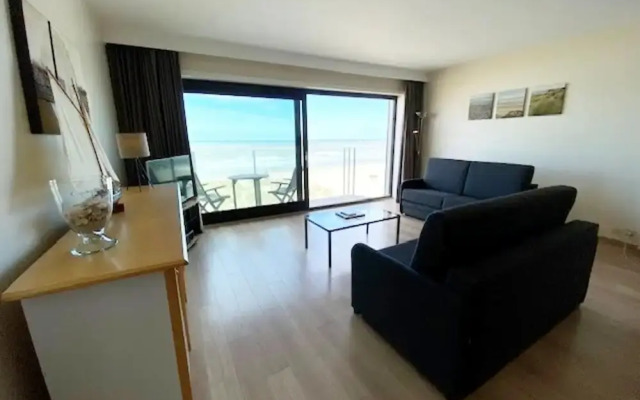 Couple Stay Near Beaches