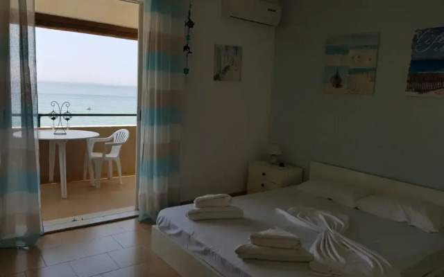 Menigos AA2 n o62 SeaView 2Bedroom