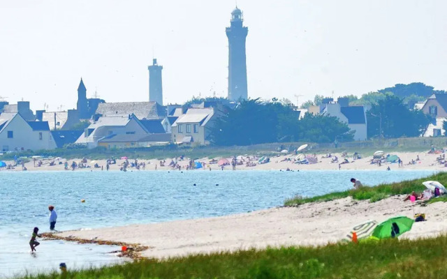 Cozy Holiday Home in Penmarch with Private Swimming Pool