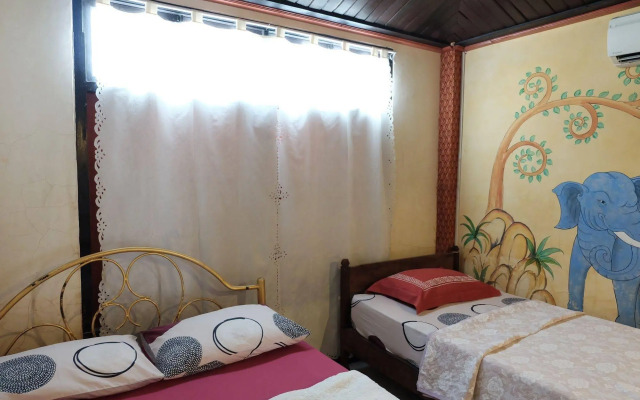 Baan Eve Guesthouse