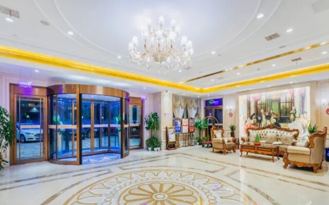 Vienna Hotel (Shanghai Gucun Park)