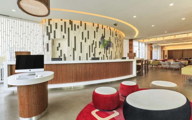 Holiday Inn Express Semarang Simpang Lima by IHG – Lobby – Semarang