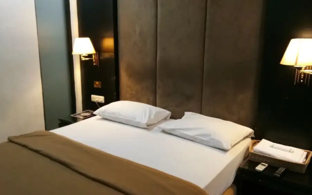 C'One Hotel Cempaka Putih