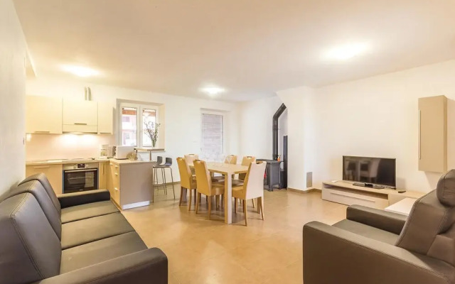 Amazing Home in Bratulici With Wifi and 2 Bedrooms