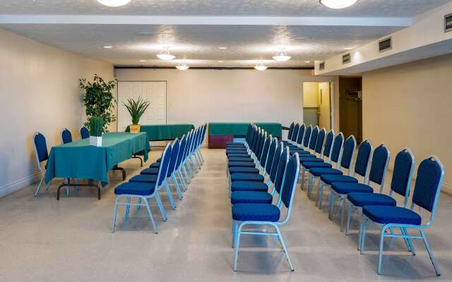 Quality Hotel & Suites