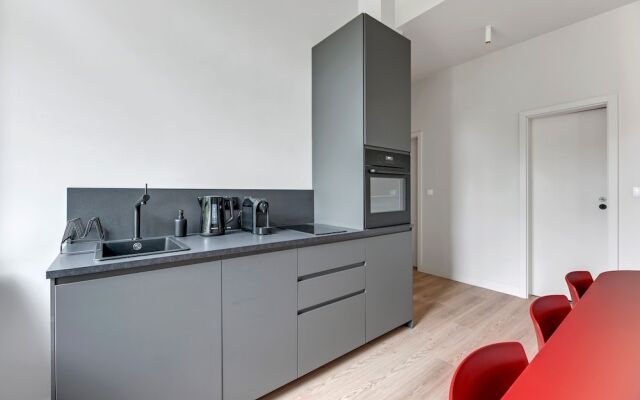 Grand Apartments