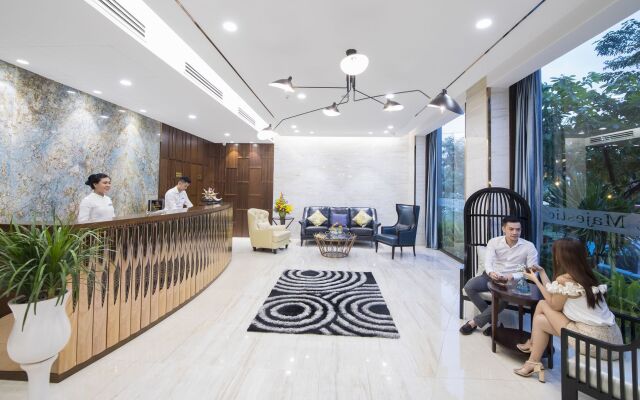 Brilliant Majestic Hotel