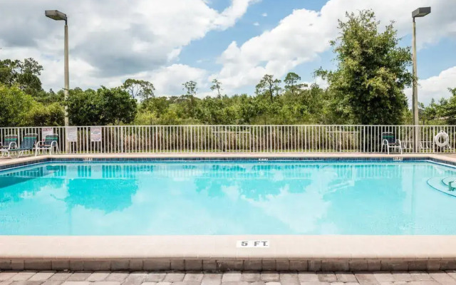 OYO Hotel Kissimmee West
