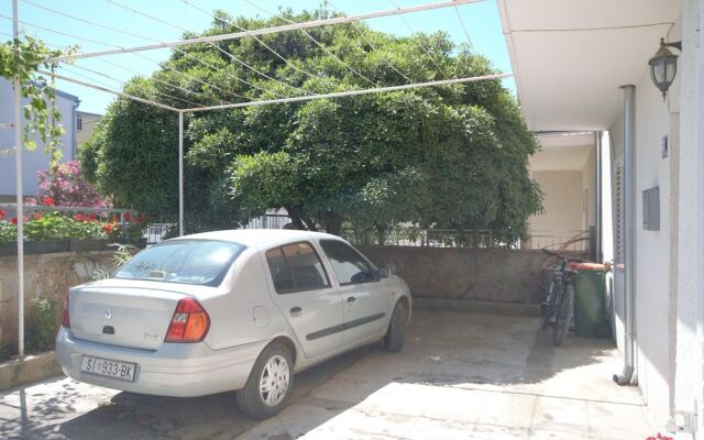 Apartment and Rooms Ive