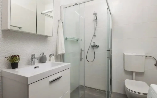 Apartment Isola