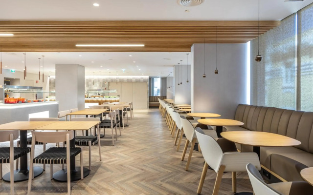 Holiday Inn Lisbon by IHG