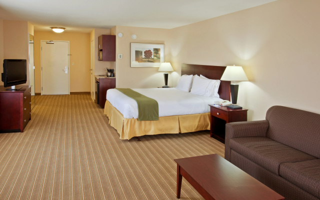 Holiday Inn Express Hotel & Suites River Park by IHG
