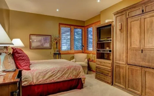 Twin Pines