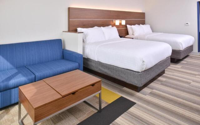 Holiday Inn Express & Suites Omaha Airport by IHG