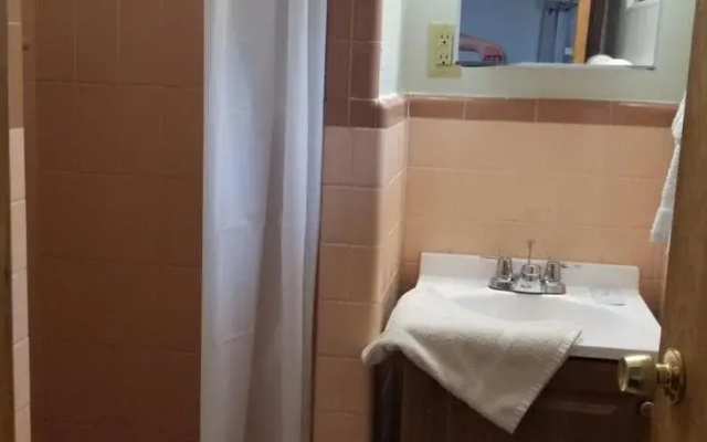 Budget Host Inn Eagan