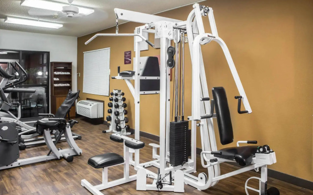 Comfort Suites - Near The Galleria