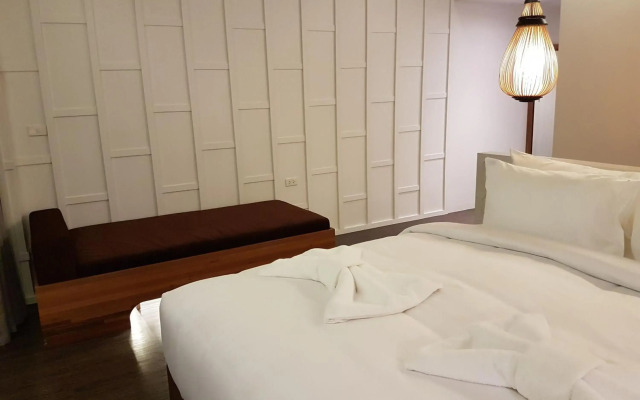 The Whe-la Wha-le Hotel