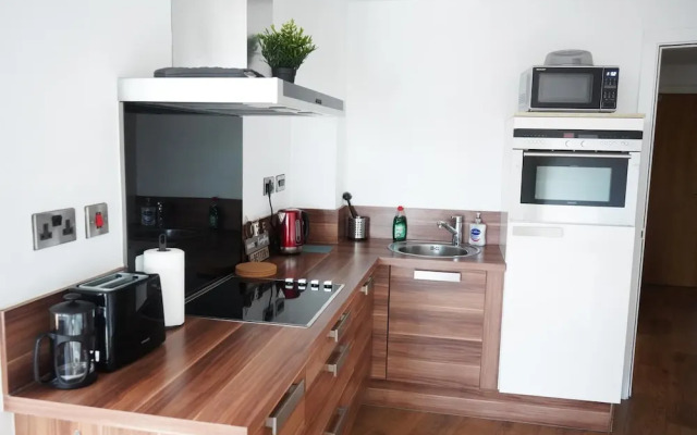 Inviting 2-bed Apartment in Sheffield