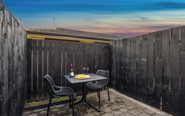 Aroha Motel