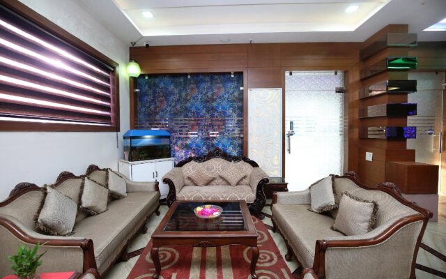 Hotel GST Grand Plaza