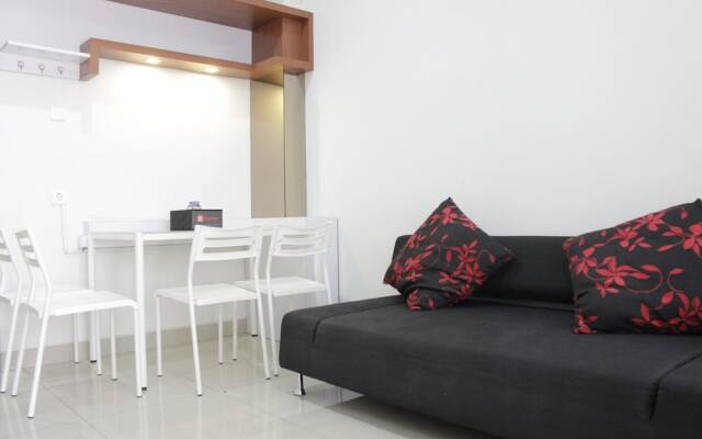 Pleasant 1BR Apartment with Sofa Bed at Dago Suites