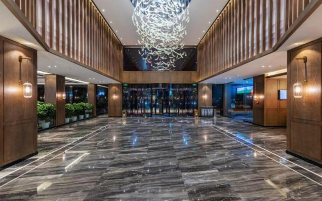 Celebrity Xiangyang Hotel
