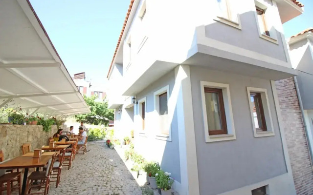 Tenedion Hotel