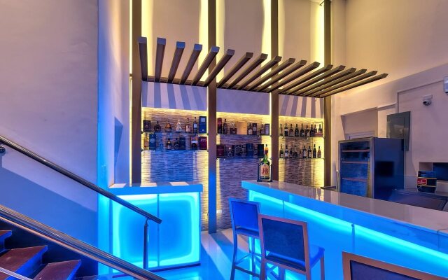 D Circle Hotel