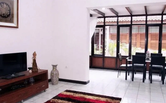 Rumah Resik Guest House