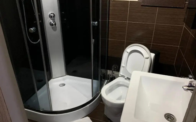 Отель DeLuxe Plaza