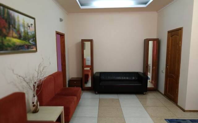 Отель «Лира»