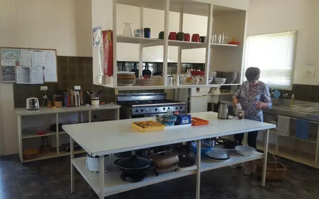 Tingle All Over Budget Accommodation