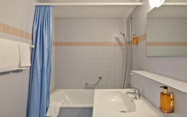 Hotel Merian Basel — Self Check-in
