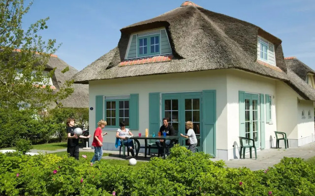 Restyled Villa With Dishwasher, Near the Sea in Domburg