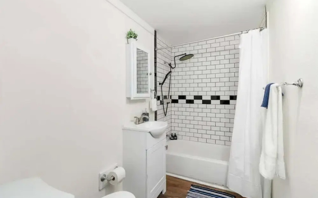Charming 1-bedroom Home in Lakeland!
