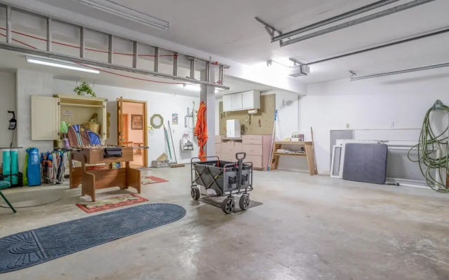 Amazing Ocean Views (MCA 448)